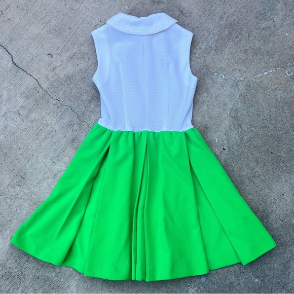 VINTAGE 1960s Mini Dress A-Line Skater Green White Vtg 60s Mod - Picture 1 of 10